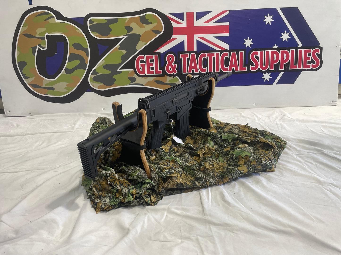 ZH Nylon CZ805 Gel Blaster – Durable Nylon Construction