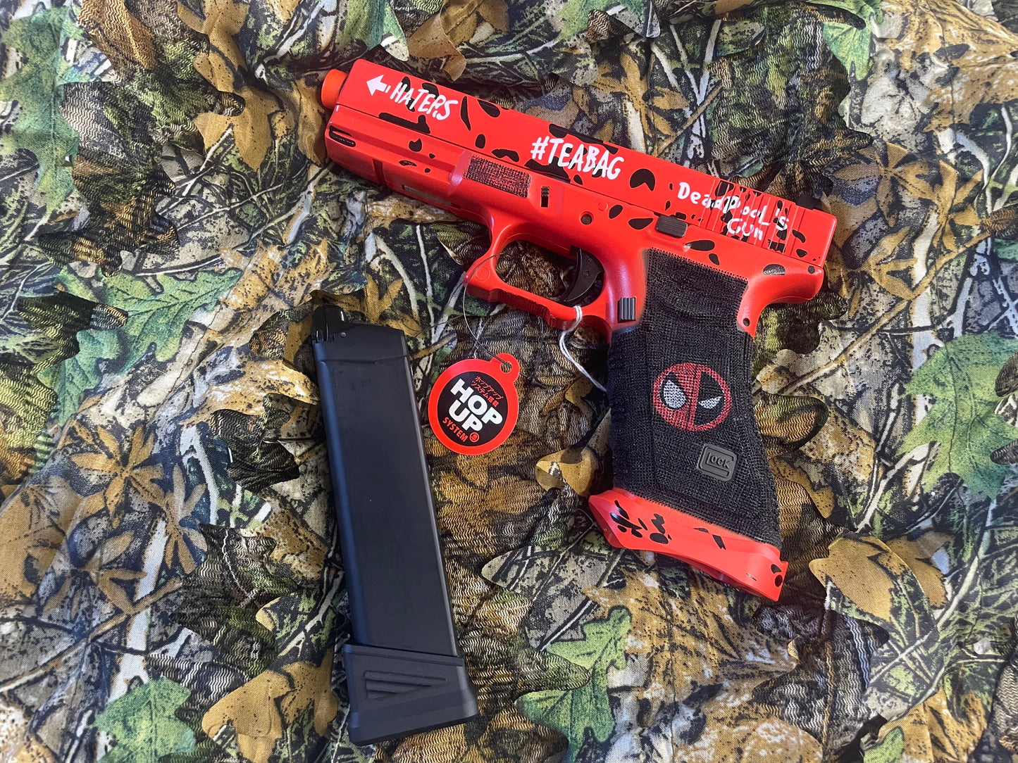 DOUBLE BELL DP17 “TEABAG” Deadpool Glock 17 – Custom Deluxe Green Gas Blowback